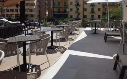 N42 Hotel