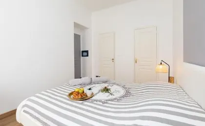2 rooms apartment, near the sea and local market
