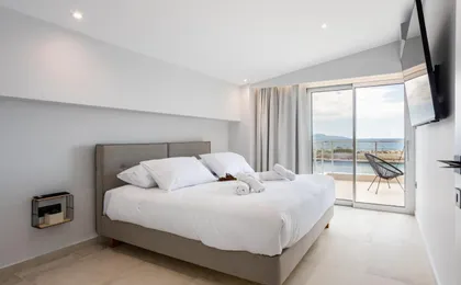 Sail Away Home in Kalamata, Marina Serenity (B4)