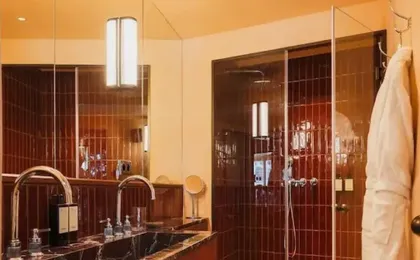 Confidential Suite 6, a Stone's Throw From the Louvre