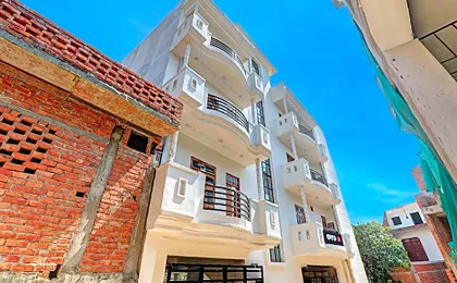 OYO 823703 Hotel Aanandwan Palace