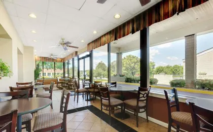 Days Inn by Wyndham Hoover Birmingham