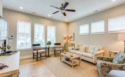 412a The Inlet House Spacious 4 BR Townhouse Walking Distance to the Beach