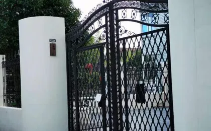 Ziyi Courtyard Guesthouse
