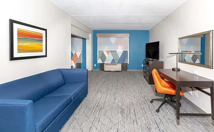 Holiday Inn Express & Suites Jacksonville Airport by IHG