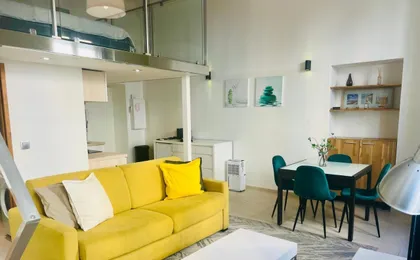 Old Town Prime, 1 Min Beach & Massena Square, Central Nice