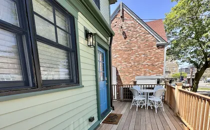 Downtown Newport 2br Apartment W/ Parking & Deck - Unit 4 2 Bedroom Apts