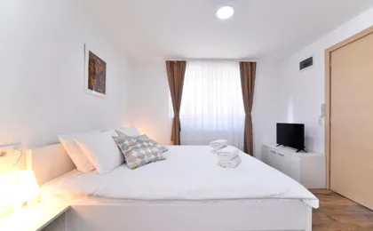 Piccolo Apartments