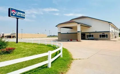 Larned Inn & Suites