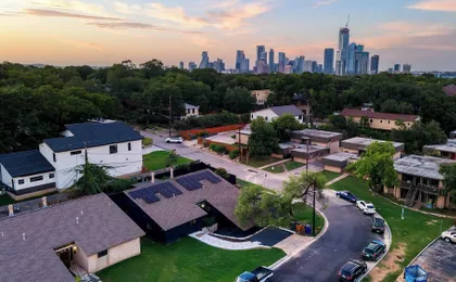 Modern Home w/ Shared Pool, Yard & Prime Location Fairlawn Lane B by Avantstay
