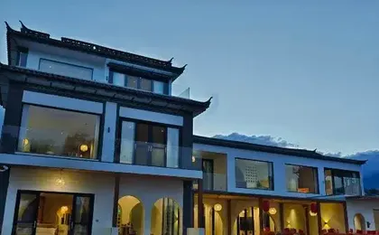 Wind and rain said sea view beauty villa