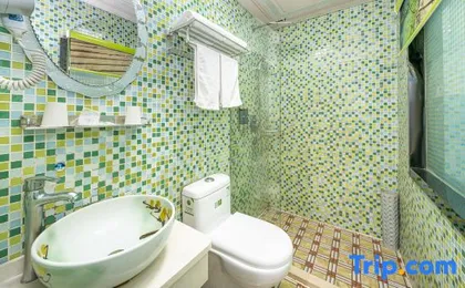 Aishang Boutique Hotel (Shanghai Zhongshan Park Jiangsu Road Subway Station)