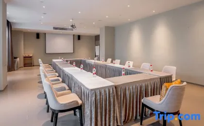 Home Inn Hotel (Shanghai Hongqiao Wuzhong Road Hechuan Road Subway Station Branch)