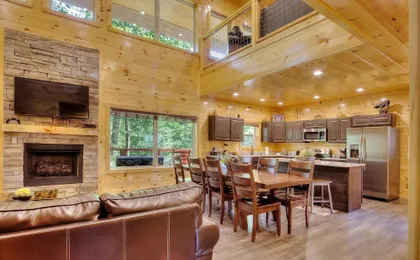 New 5K Suites Hot Tub Game Room Near Gsmnp