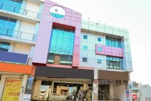 Hotel Samar Palace Near Sodala Vivek Vihar Metro Station