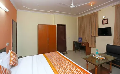 Hotel O Kalkaji Residency Bnb Near Lotus Temple