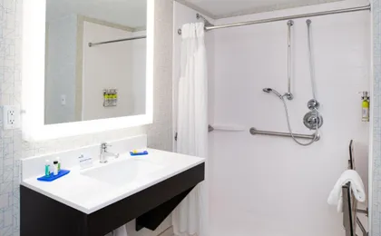 Holiday Inn Express Cincinnati West
