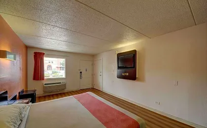 Motel 6-San Antonio, TX - Downtown - Market Square