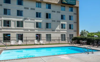 Quality Inn and Suites Garden of the Gods