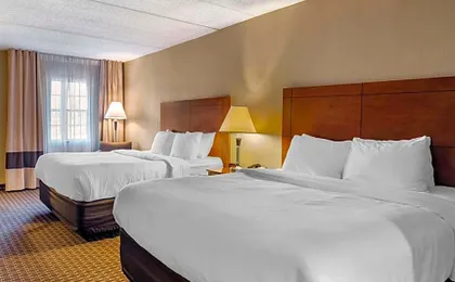 Comfort Inn & Suites Raphine - Lexington near I-81 and I-64