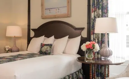 Saratoga Arms Hotel