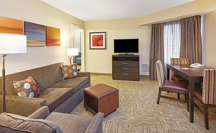Staybridge Suites Glenview By IHG