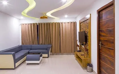 The Porch Inn Hotel Service Apartments