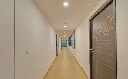 Fabhotel The Vibe