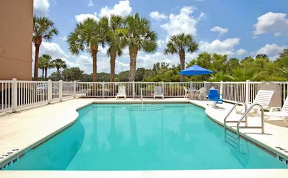 Microtel Inn & Suites By Wyndham Bushnell
