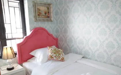 Yichao Apartment Hotel