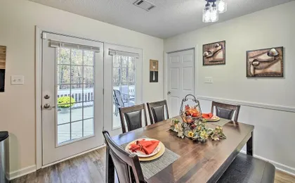 Fire Pit & Grill: Tranquil Retreat in Hot Springs