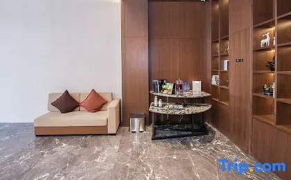 Hangzhou Fuyang Ruiqi Hotel (Fuchun New World Shop)