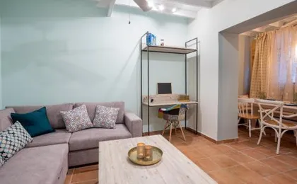A33 Rhodes Old Town House
