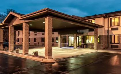 Econo Lodge Inn Suites Oconto
