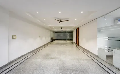 Qotel Hotel Ashok Vihar