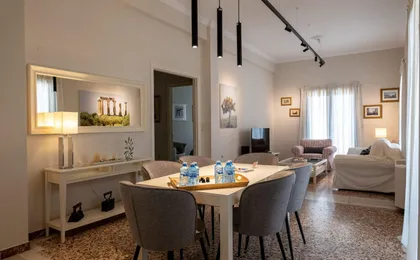 Angelinas Quarters - Kalamata Mediterranean Villas
