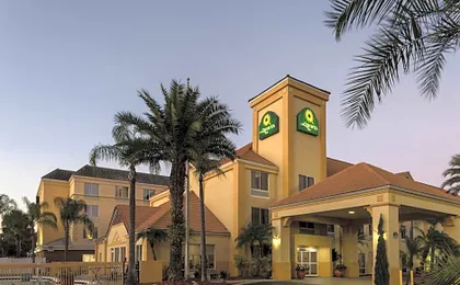 La Quinta Inn & Suites by Wyndham Orlando Universal Area