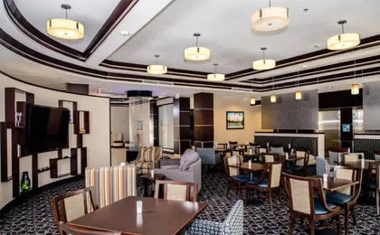 Holiday Inn Express & Suites Austin Nw - Arboretum Area