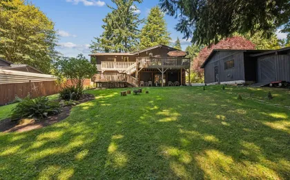 Modern Forest Escape Near Hikes & Lake 6 Bedroom Home