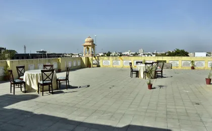Mahal Rajwada Resort