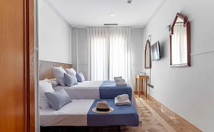 Hotel Reina Mora