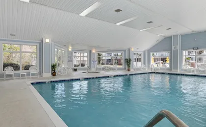 1 Mi to Beach! Sleek Golf & Pool Retreat