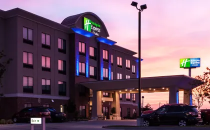 Holiday Inn Express & Suites El Reno