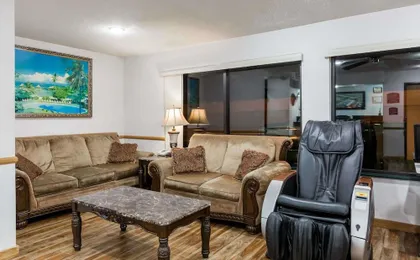 Howard Johnson by Wyndham Wichita Airport