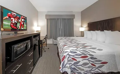 Red Roof Inn & Suites Newburgh – Stewart Airport/ West Point