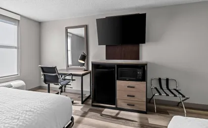 Clarion Pointe