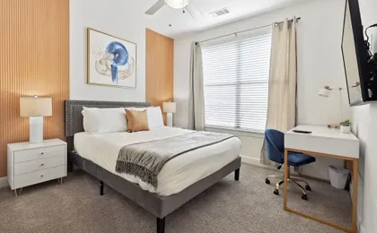Elegant 2B Near Legacy West Wi-fi, Fitness, Pool