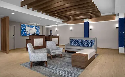 Holiday Inn Express Fargo - West Acres By IHG