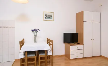 A2-apt w. Shared Pool & Balcony,next to the Beach