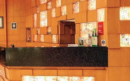 THE CENT HOTEL